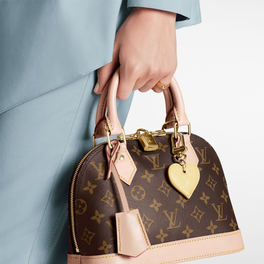 Women Louis Vuitton Key Holders And Bag Charms | Love Lock Heart Key Holder