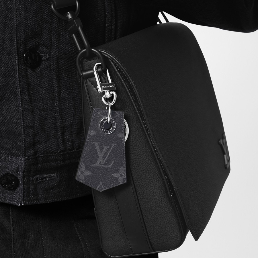 Men Louis Vuitton Key Holders And Bag Charms | Enchappe Key Holder