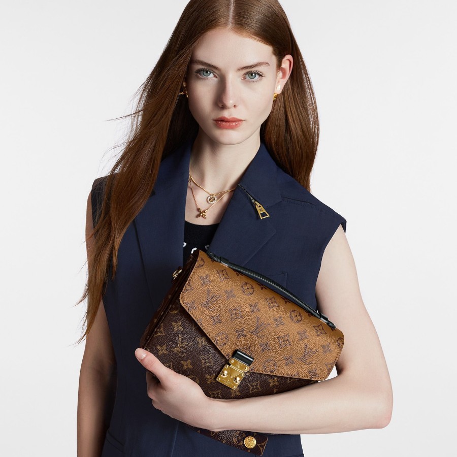 Women Louis Vuitton Iconic Monogram Bags | Pochette Metis