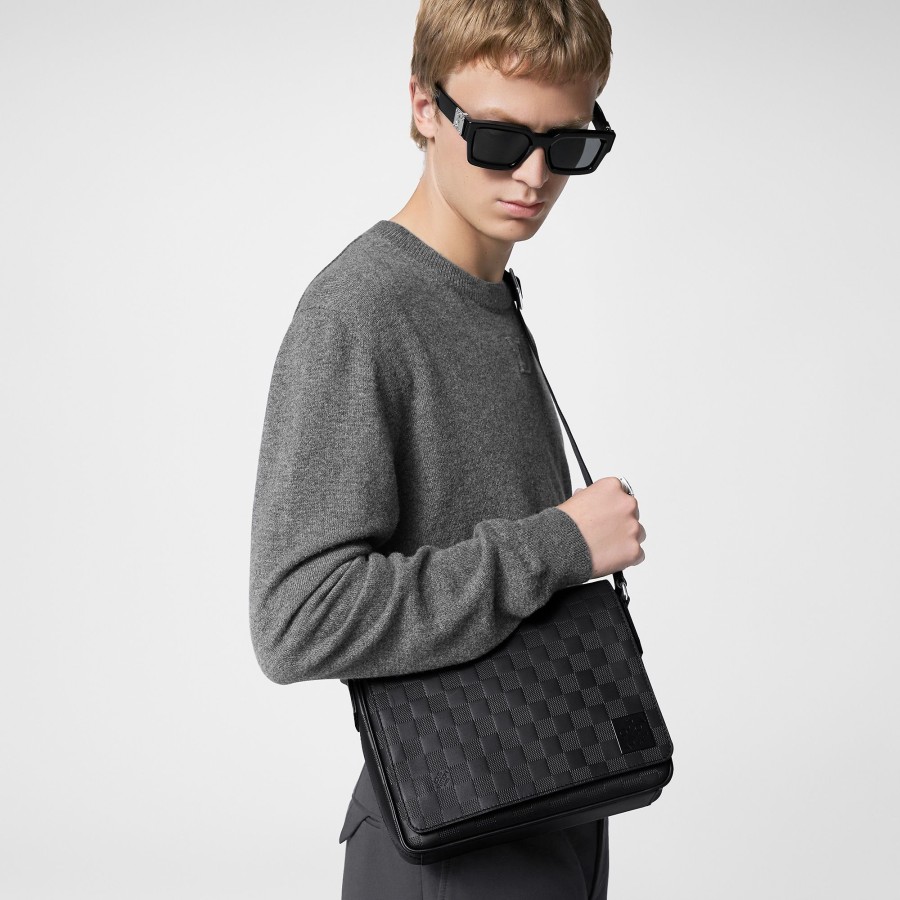 Men Louis Vuitton Damier Signature | District Pm