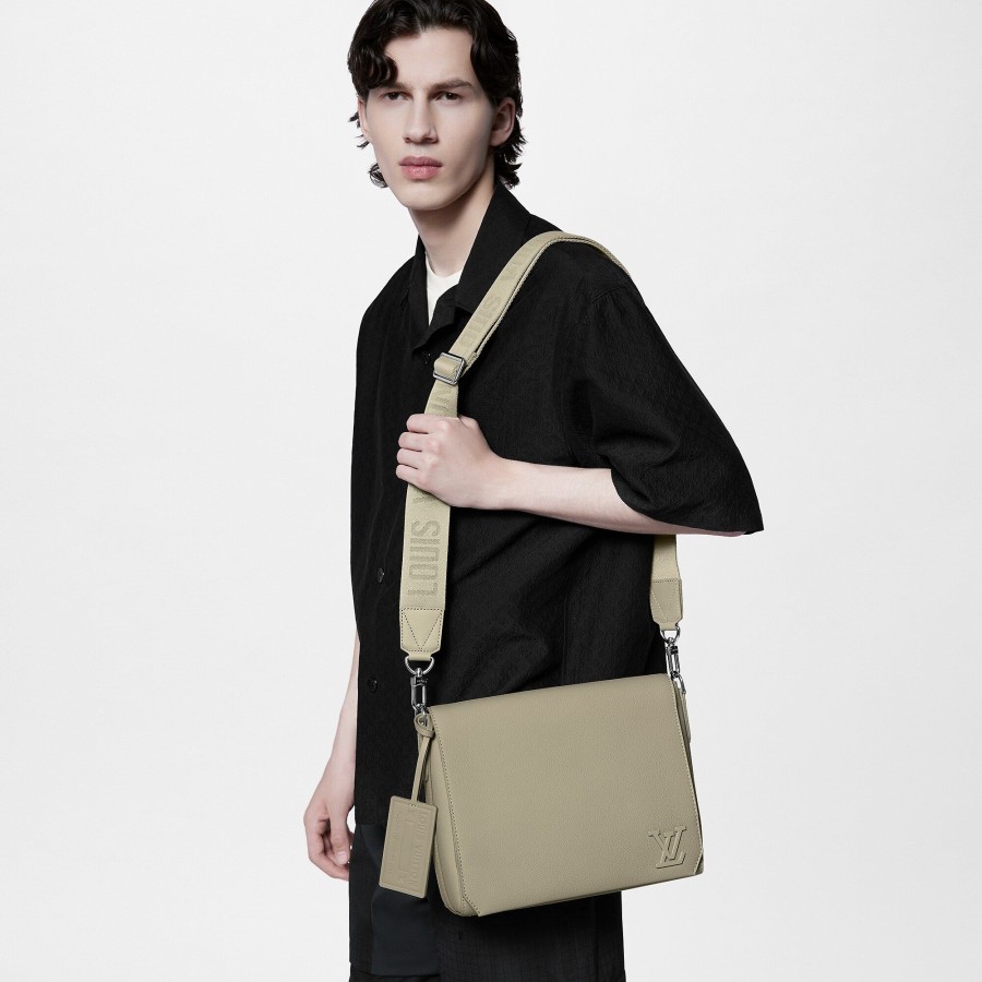 Men Louis Vuitton Crossbody Bags | Takeoff Messenger