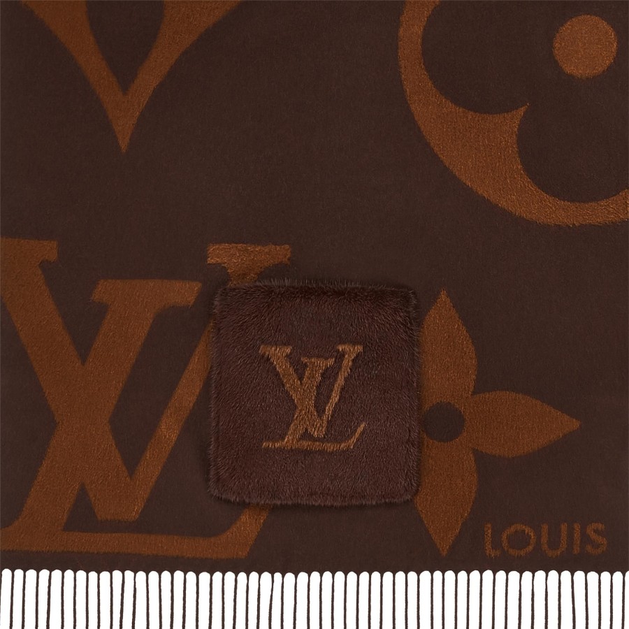 Women Louis Vuitton Scarves | The Ultimate Fur Scarf